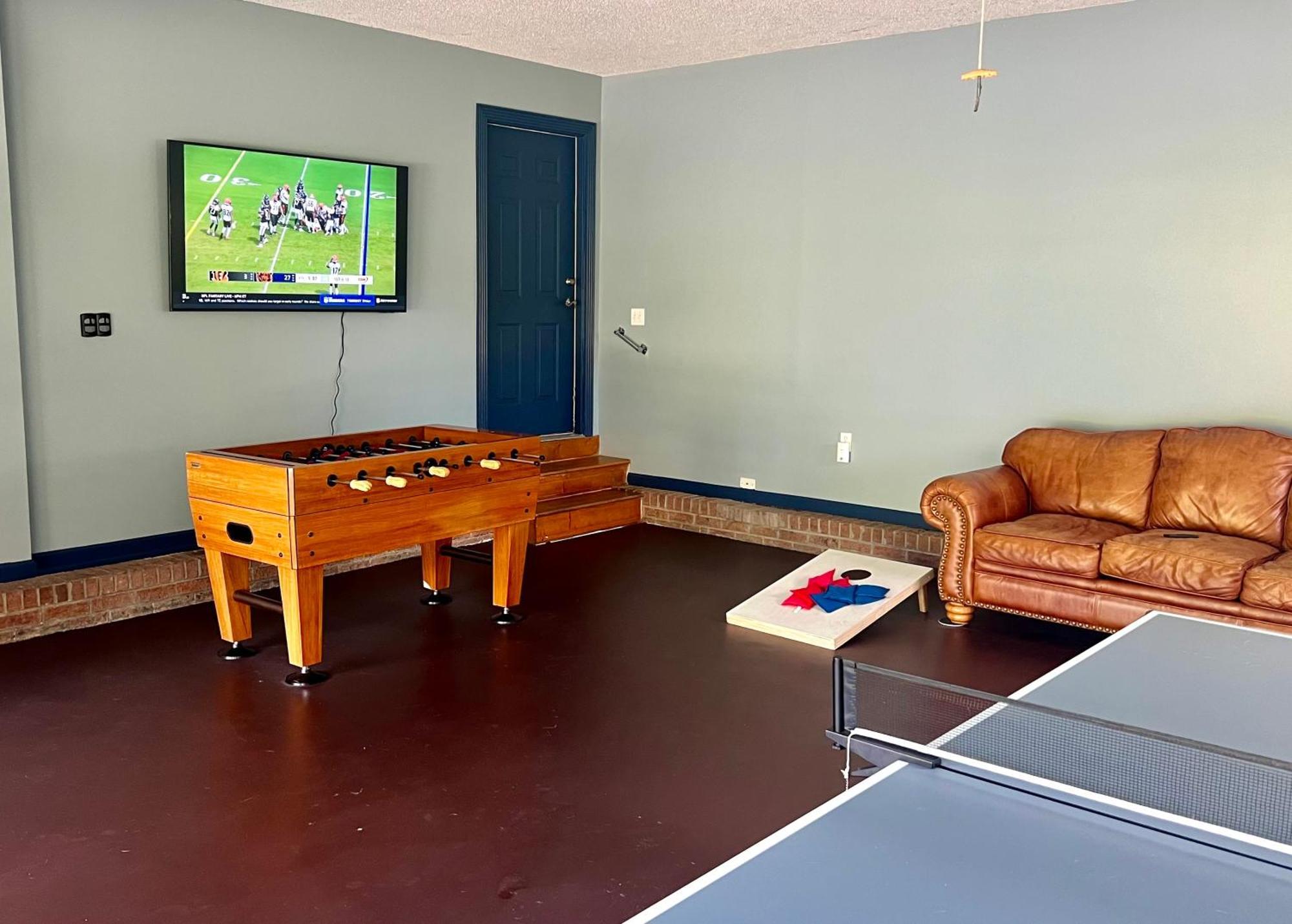 Bears Valley Inn - Less Than 15 Min To All Attractions - Great Location! - Peaceful, Children And Dog Friendly Retreat - Private Pool Club & Fishing Hole - Game Room With Tv セバービル エクステリア 写真