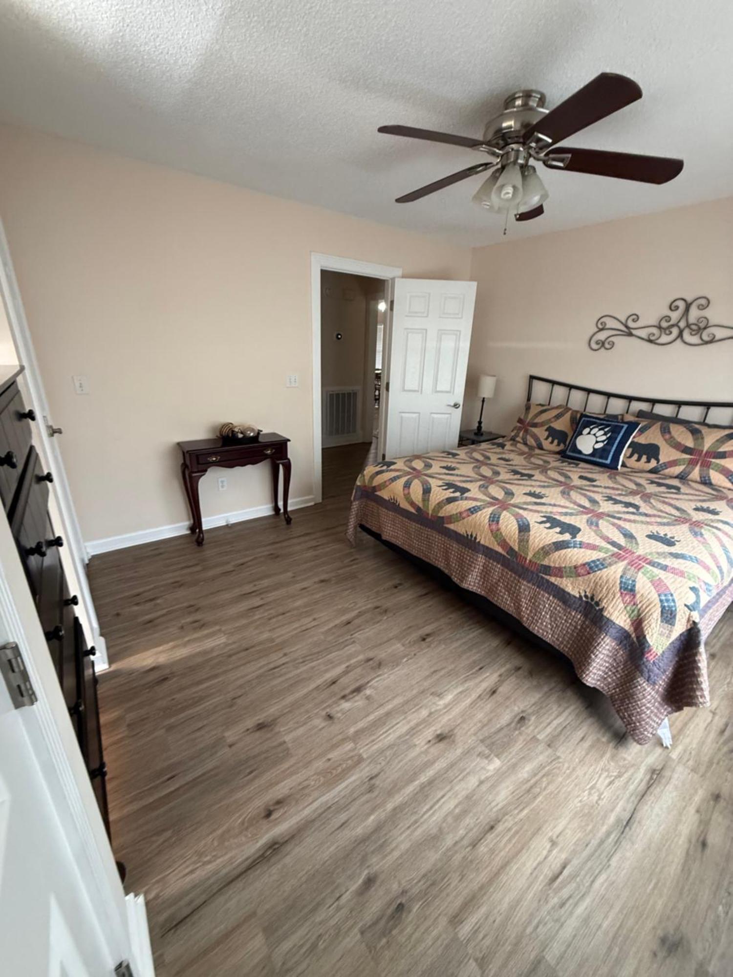 Bears Valley Inn - Less Than 15 Min To All Attractions - Great Location! - Peaceful, Children And Dog Friendly Retreat - Private Pool Club & Fishing Hole - Game Room With Tv セバービル エクステリア 写真